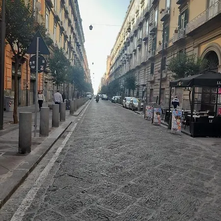 Centro Storico Un Passo Da San Gennaro * Neapol