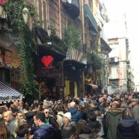 شقة Centro Storico Un Passo Da San Gennaro نابولي