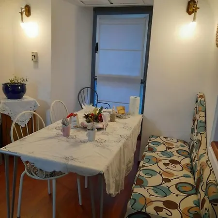 Centro Storico Un Passo Da San Gennaro Apartment
