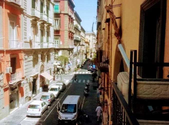 Centro Storico Un Passo Da San Gennaro * Napoli