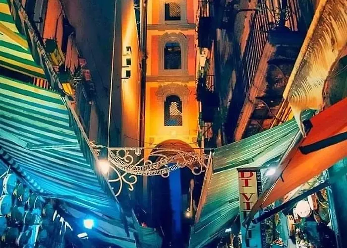 Centro Storico Un Passo Da San Gennaro *