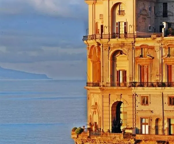 Centro Storico Un Passo Da San Gennaro