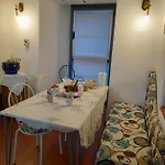 Centro Storico Un Passo Da San Gennaro شقة